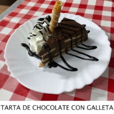 TARTA DE CHOCOLATE CON GALLETA